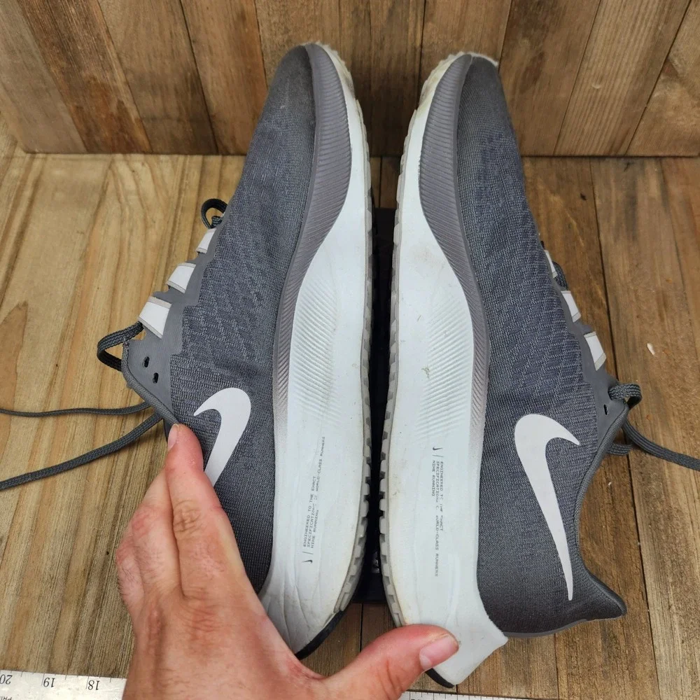 Nike Air Zoom Pegasus 37 Mens size 11.5 Grey White Running Shoes BQ9646-009